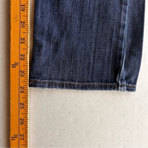 Guess Blue Ankle‎ Cropped Jeans with Faded Wash - Picture 9 of 11
